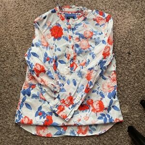 Women’s Talbots long sleeve dress shirt. Size S